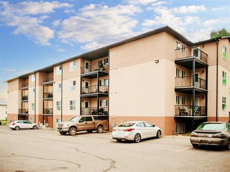 Paragon Apartments | 1134 56 St, Edson