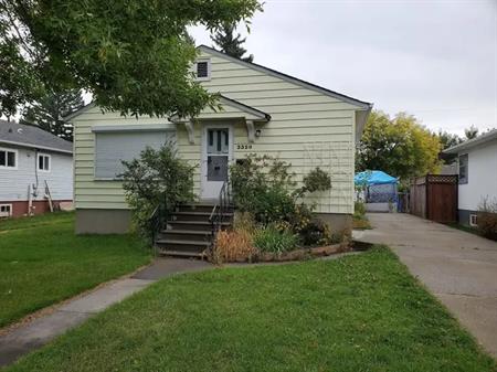 2 Bed 1 bath Inner City FULL House with Laundry in basement, fenced yard | 3320 1 Street Northwest, Calgary