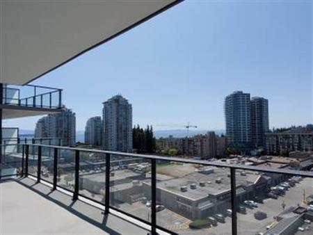 $3400 / White Rock 2 Bed, 1 Den 2 Bath Condo (967 SF)