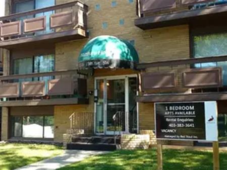 Canterbury House One Bed | 1518 - 15 Ave SW, Calgary