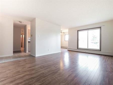 Southwood Gardens | 1304 50 Street, Edmonton