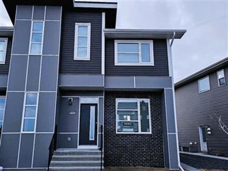 New Semi-Detach - 3 Bed, 2.5 Bath+Den - Upper Unit A | Calgary