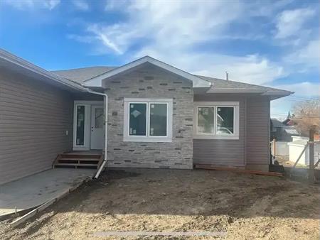 New Construction Bungalow - Main Floor For Rent | Drumheller