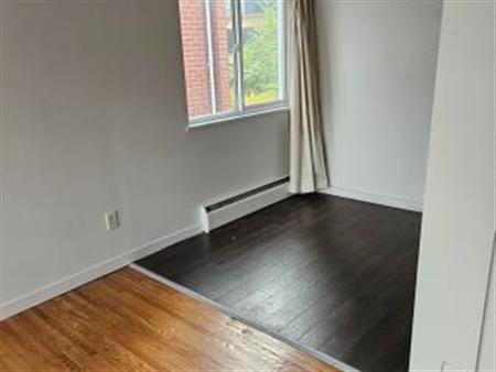 1 Bedroom Apartment Downtown