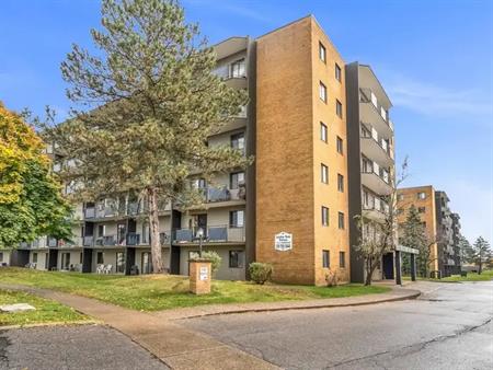 Lynden Park Towers | 65 Sympatica Crescent, Brantford