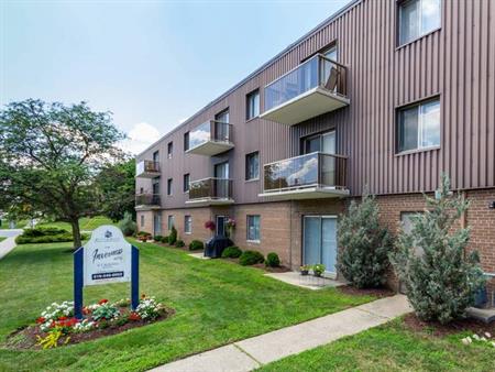 Inverness Apartments | 29 Inverness Drive, Guelph