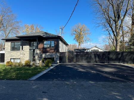 Maison à louer à Pointe-Calumet libre immédiatement