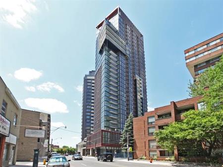 Yorkville Furnished 2 Bed 2 Bath plus Den Includes Parking