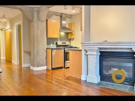 Cute & Cozy Studio in Central Yaletown! | 1216 Homer Street, Vancouver