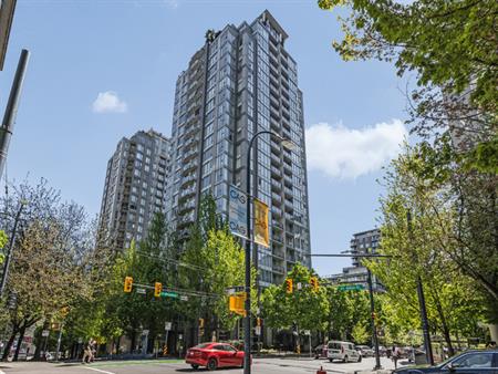 Beautiful Fully Furnished Condo In Yaletown! | 1010 Richards Street, Vancouver