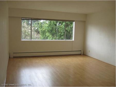 HUGE 1 Bedroom in Great Marpole location! Spacious & Bright!!!