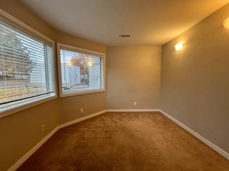 Cozy 2 Bed Basement Suite in North Glenmore In Suite Laundry & Shared