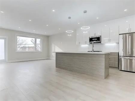 2071 Keele St. Upper | 2071 Keele St., Toronto