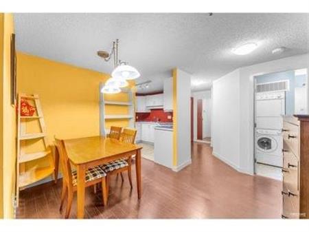 One bedroom close to Lougheed skytrain station/coquitlam/