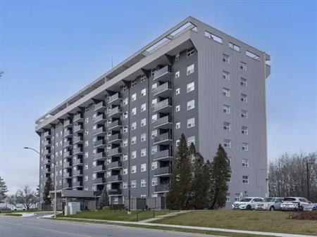 Doral Tower | 100 Lancaster Dr., Welland