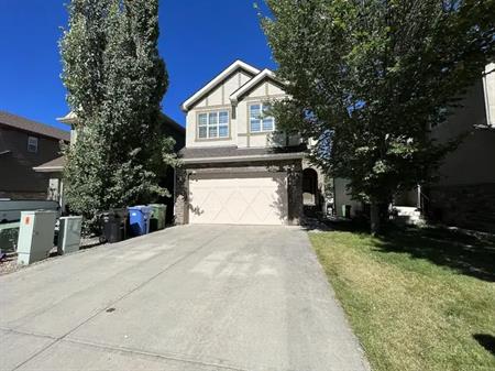 Stunning 4-bedroom, 3.5-bathroom house in Aspen Woods in Southwest Calgary! | 84 Aspen Hills Close Southwest, Calgary