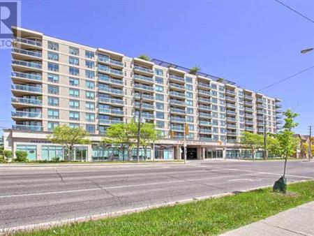 Luxurious 2 Bedroom + 2 Washroom Condo/Renovated/Sheppard West Subway