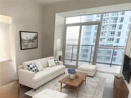 2 Beds 2 Baths Apartment/condo