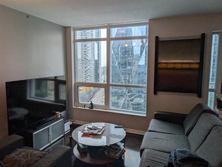 Short Term Rental - Downtown Toronto - 200 meters Rogers Center Swift