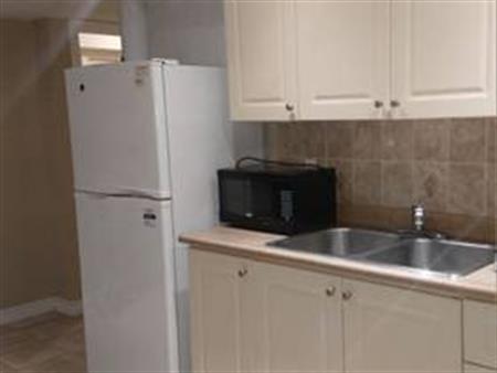 2 bedroom apt. Markham (McCowan/14th Ave)