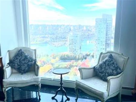 Fully Furnished almost 2000 sqft 3 Bedroom with views in Yaletown!