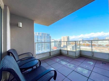 2 Bed + 2 bath - 874ft2 - unfurnished Unit