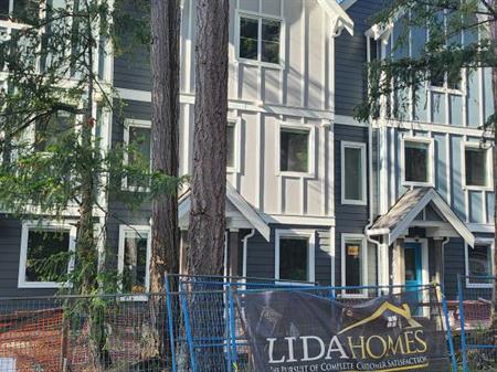 new townhomes in Happy Valley