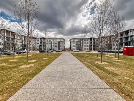 Rent Free November! TOP FLOOR, Corner Unit, 2 Bedroom, 2 washroom Condo | 2402 - 681 Savanna Boulevard Northeast, Calgary