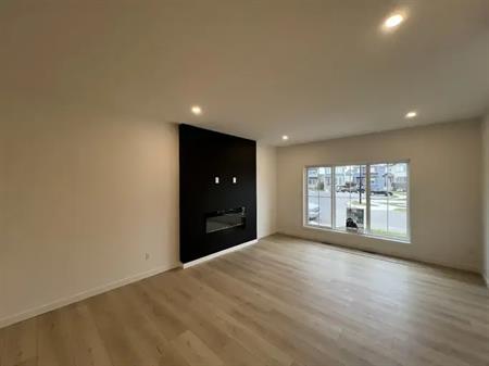 Multi-unit House - please read descriptions | 760 Payipwat Common Southwest, Edmonton