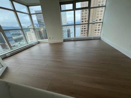 Downtown New Renovated Water View 1 BD + Solarium