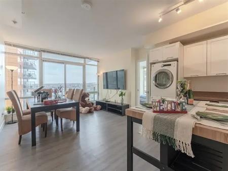Brentwood University City Condo 2br-2bath FULLY furnished | 3820 Brentwood Road NW, Calgary