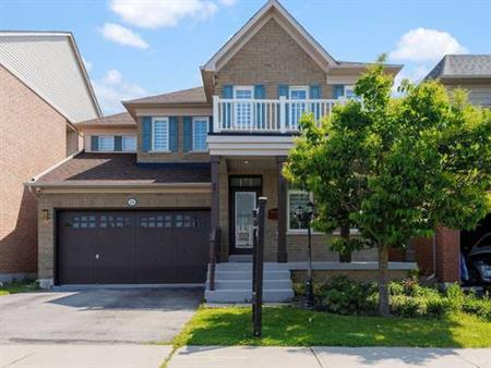 Beautifully Upgraded Detached House (4 Bed, 3 Bath)