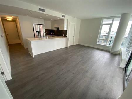 River District | Unfurnished 2 bed + Den 2 bath w/ parking