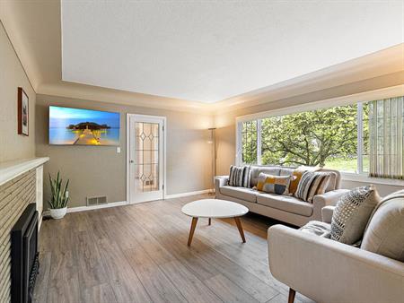 MAIN FLOOR in BEAUTIFUL CADBORO BAY | 2538 Killarney Place, Victoria