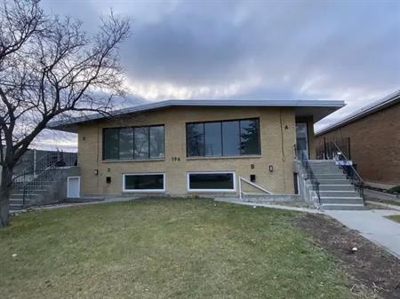 Huge 1350 sq ft 3 br unit in Glamorgan 4Plex | A - 196 Gordon Drive Southwest, Calgary