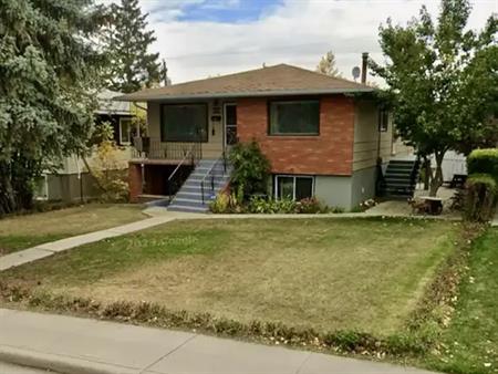 BEAUTIFUL HOUSE For Rent! Downtown, Shopping and More! | 1604 43 Street Southwest, Calgary