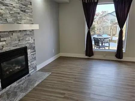 This recently renovated duplex located on quiet Cul de Sac | 16028 90 Street Northwest, Edmonton