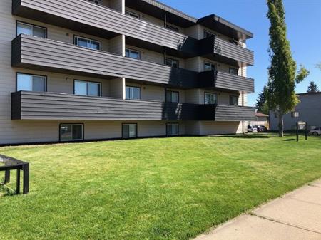 PREMIUM 1 Bedroom Suite - Available November 1st | 5820 58A Street, Red Deer