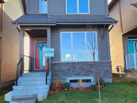 3 Bedroom Home with 10 Solar Panels & Smart home Features | 12127 35 Avenue Southwest, Edmonton