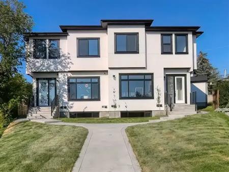 New 3 Bed 3 Bath Townhouse | 17 Hendon Place Northwest, Calgary