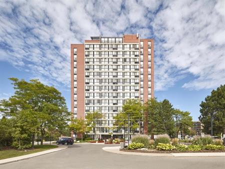 Bristol Court | 6550 Glen Erin Drive, Mississauga