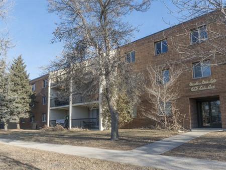 Garden Gate Apartments | 675 Leila Avenue, Winnipeg