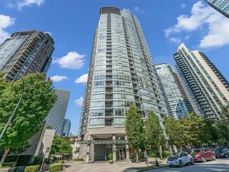 Park West 2 | 583 Beach Crescent, Vancouver