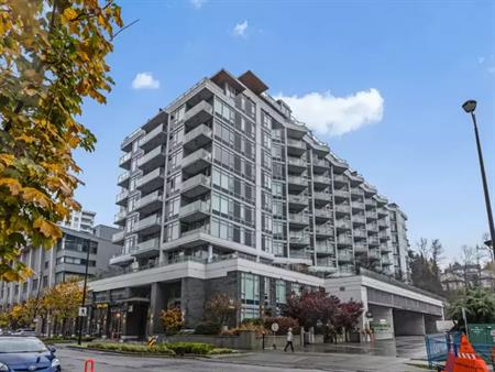 Beautiful 1 Bedroom PLUS Den In Vancouver! | 3557 Sawmill Crescent, Vancouver