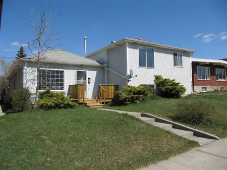 cozy 2 bedrooms main floor duplex | 1628 B 17 Avenue Northwest, Calgary