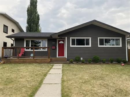 Full house for rent in Brentwood NW Calgary | 3811 Brooklyn Crescent Northwest, Calgary