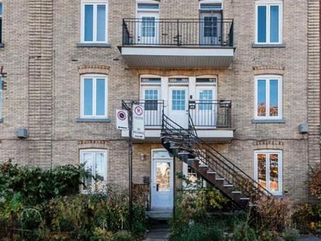 2 CH - 1 SDB - Montréal - $1,350 /mo