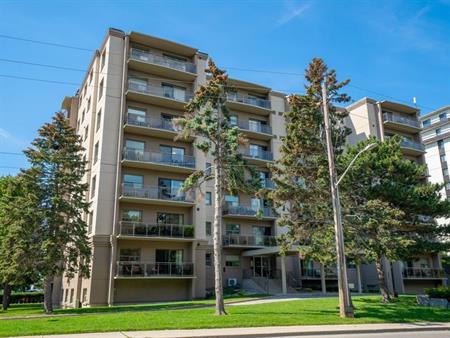 Pier 100 Apartments | 1255 Sandy Lane, Sarnia