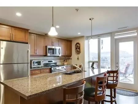 Centuria Urban Village! Wonderful Views!! | 1160 Bernard Avenue, Kelowna