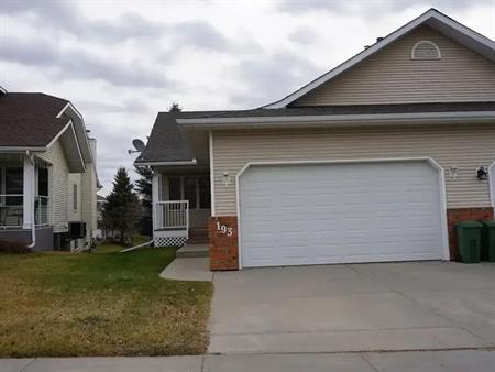 Villa in 55+ Community | 193 Sandstone Drive, Okotoks